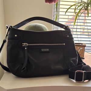 Coach Black Leather Zip Shoulder/Crossbody Bag